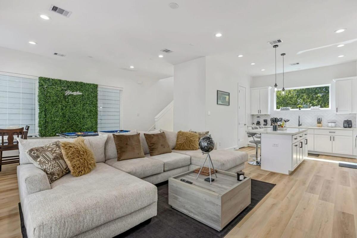 הוילה יוסטון Modern 3Bd Retreat I Near Hotspots I Sleeps 12 מראה חיצוני תמונה